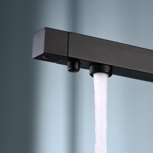 Touchless Black Kitchen Faucet with Pull Down Sprayer, Single Handle Motion 9 grifo cocina negro imex capri 4